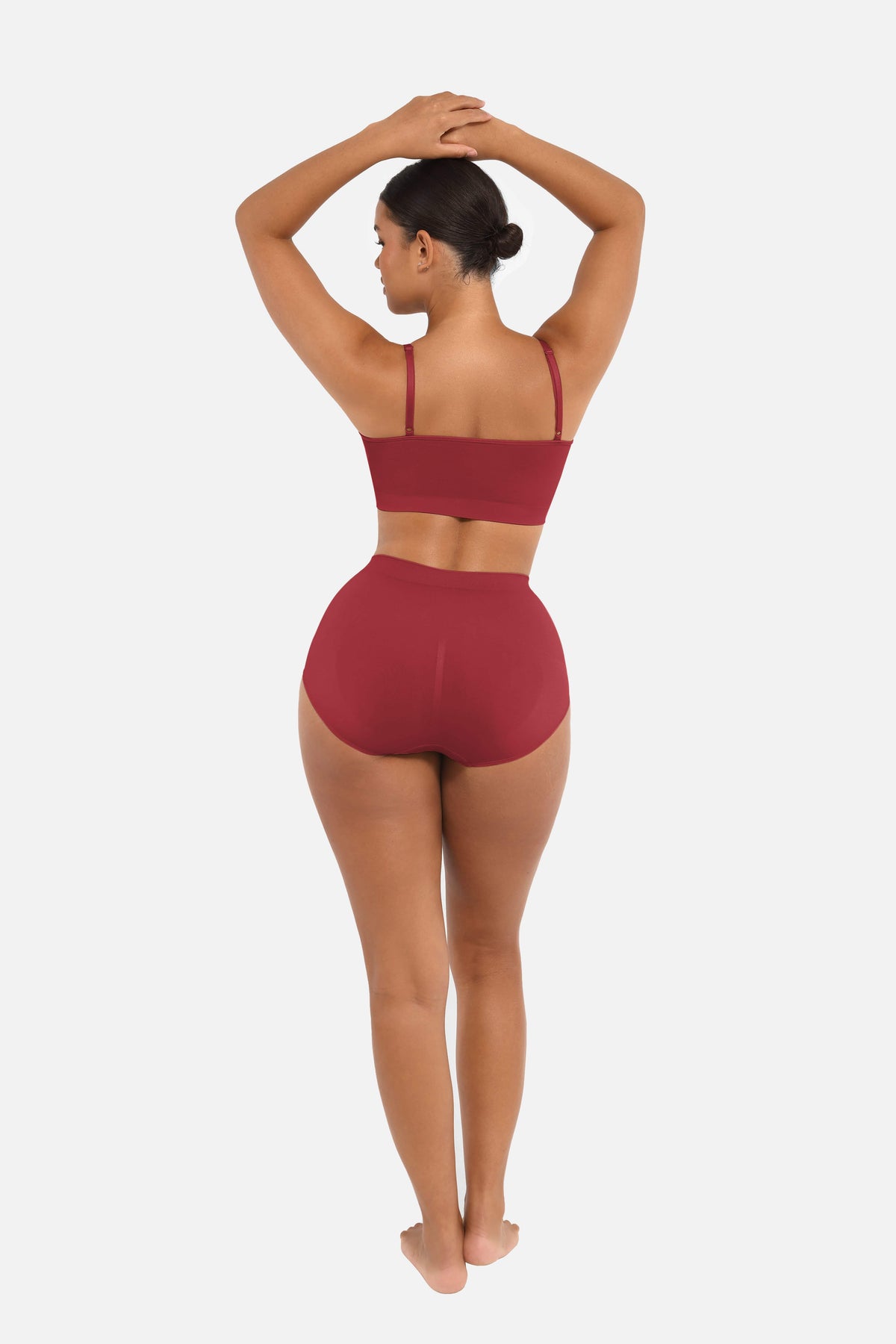 MT240117 — Seamless Mid-Rise Shaping Briefs