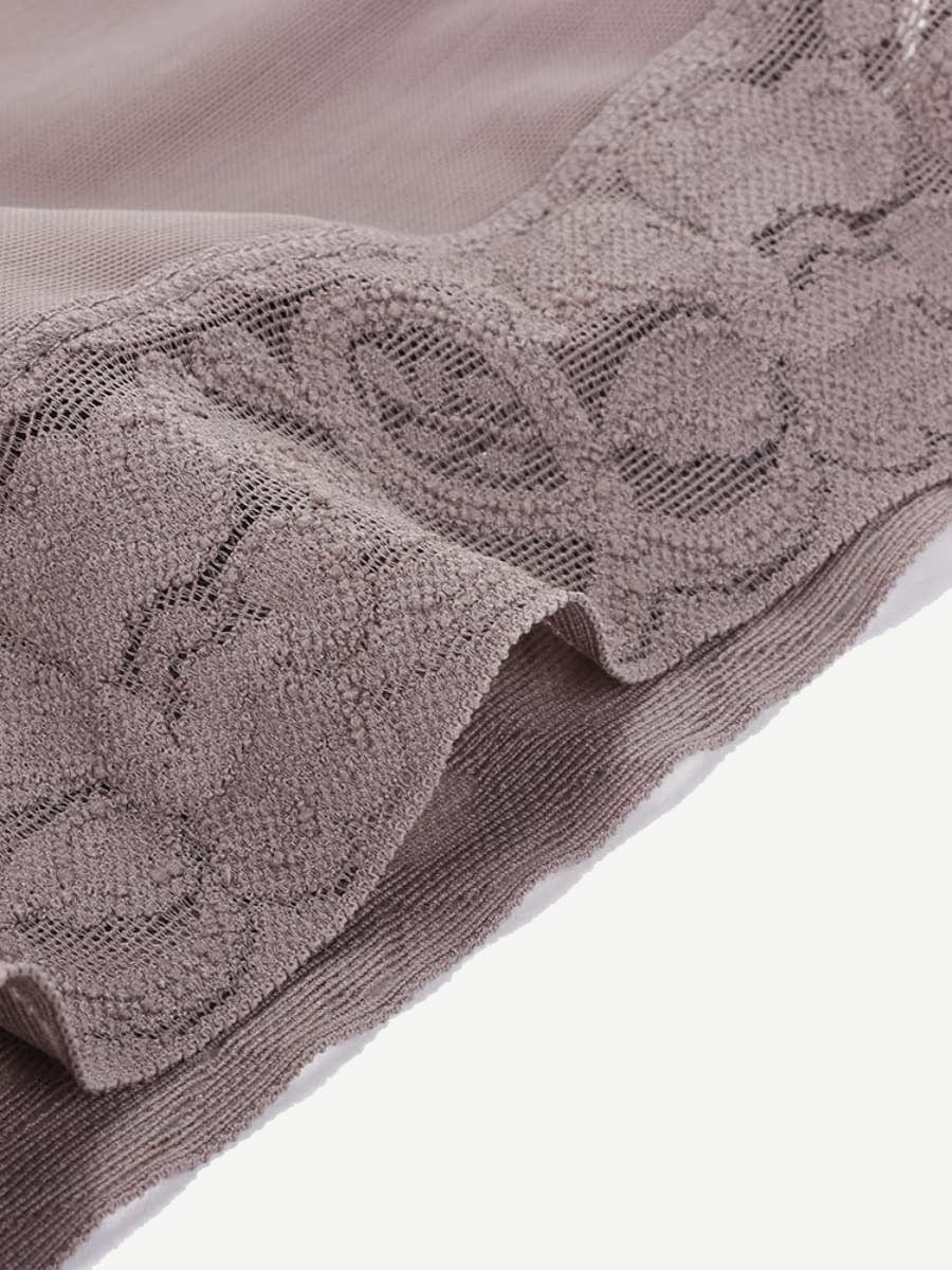 Gaine extensible grande taille à poitrine non rembourrée