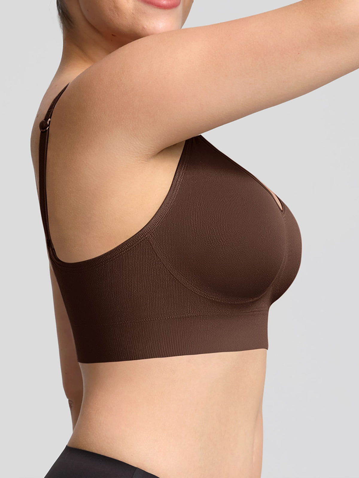 Soutien-gorge gainant à bretelles réglables