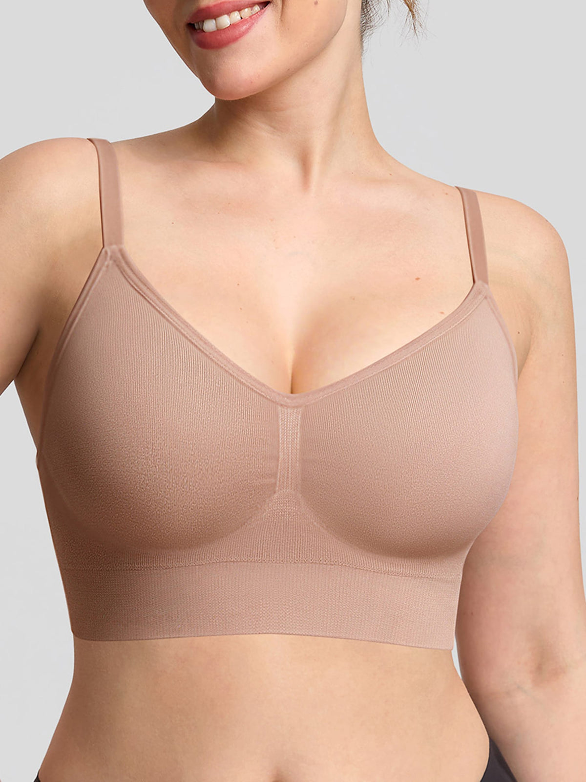 Soutien-gorge gainant à bretelles réglables