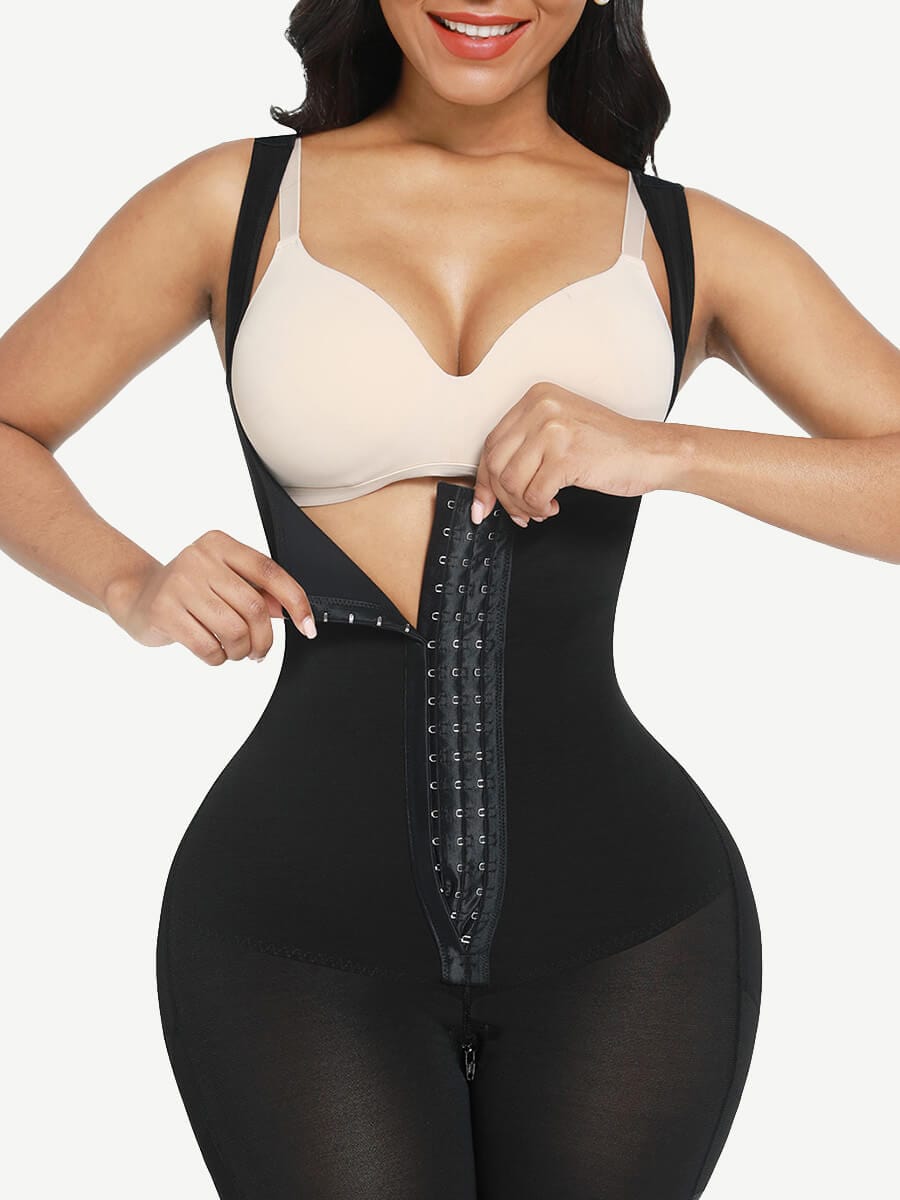 Gaine intégrale à maintien abdominal trois couches