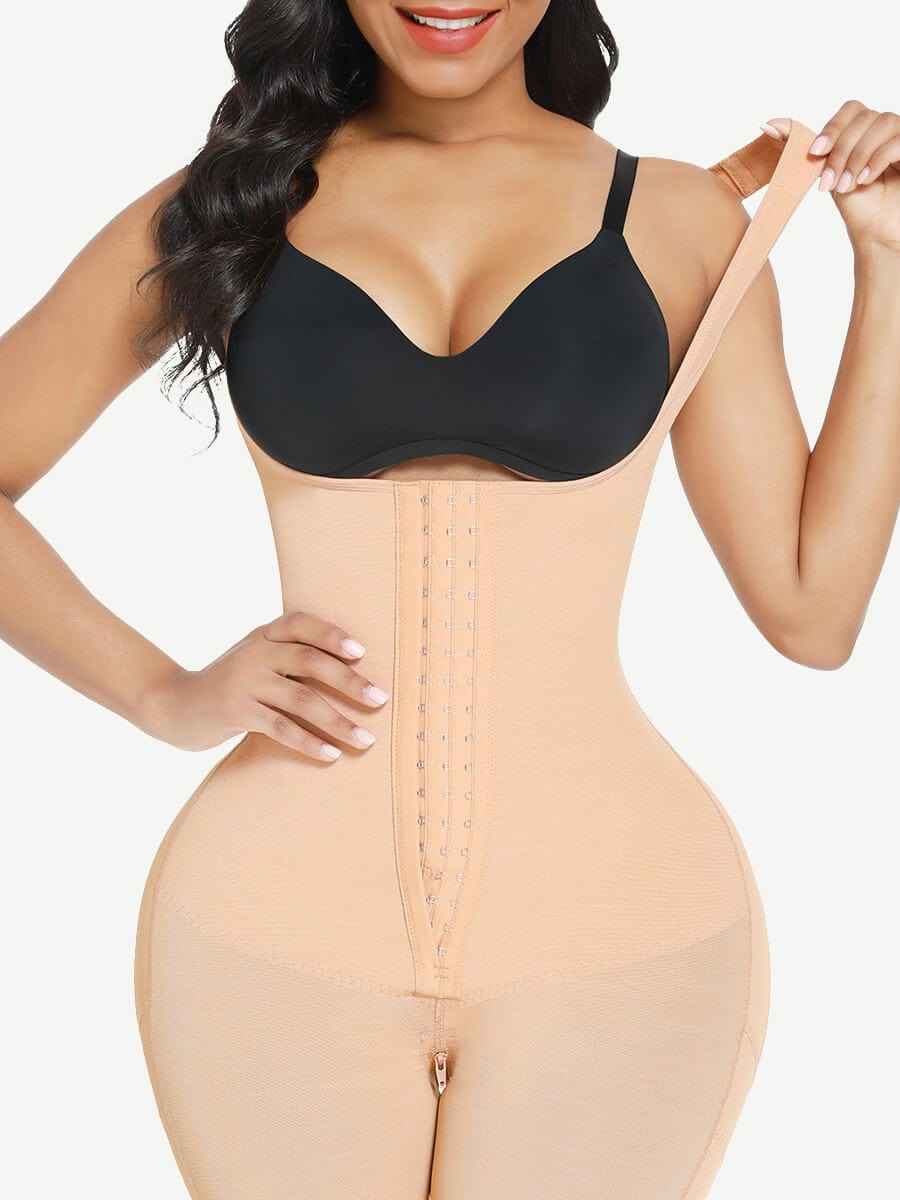 Gaine intégrale à maintien abdominal trois couches