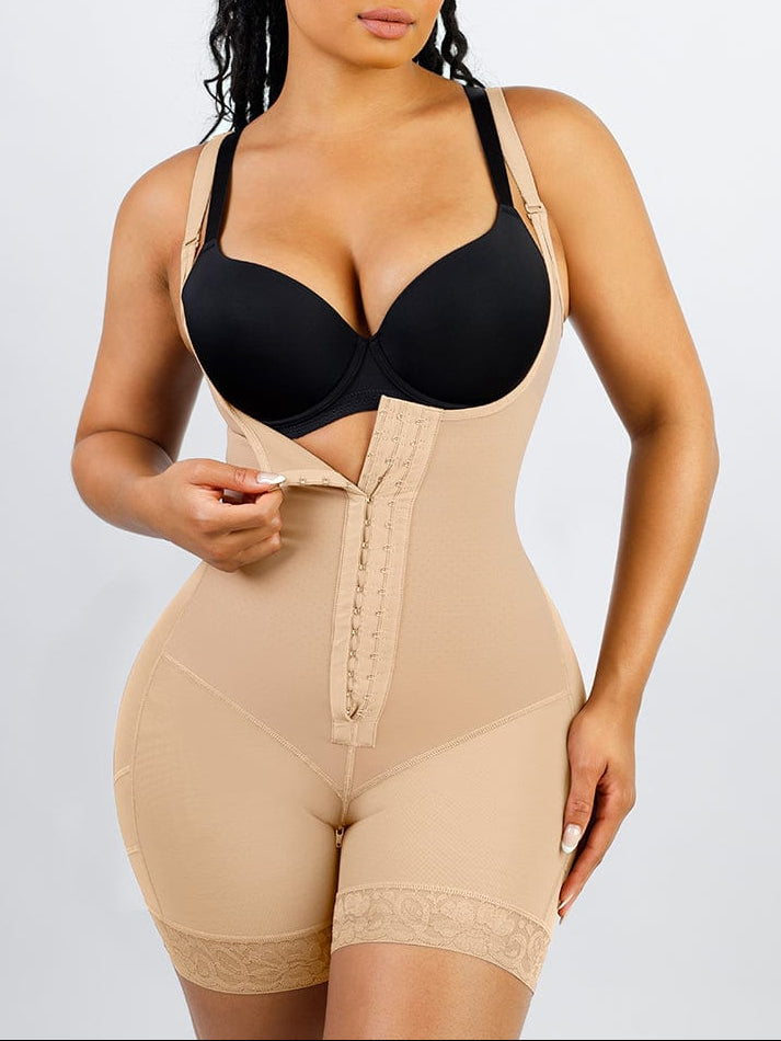 Gaine en latex à poitrine ouverte