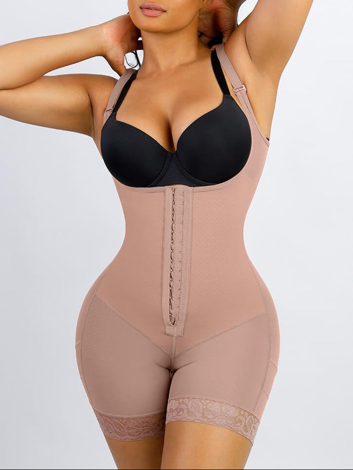 Gaine en latex à poitrine ouverte