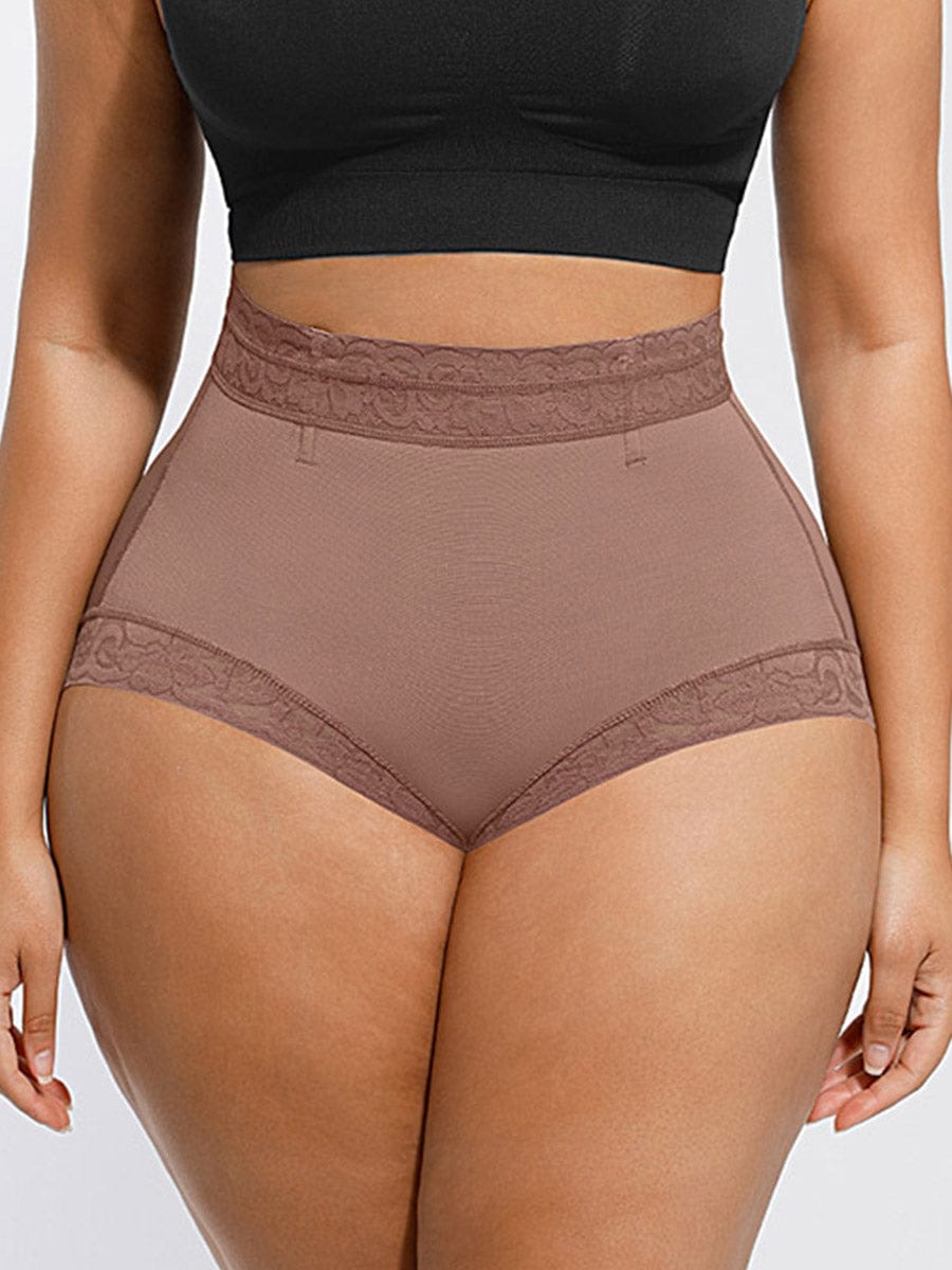 Short gainant à maintien abdominal et finition dentelle