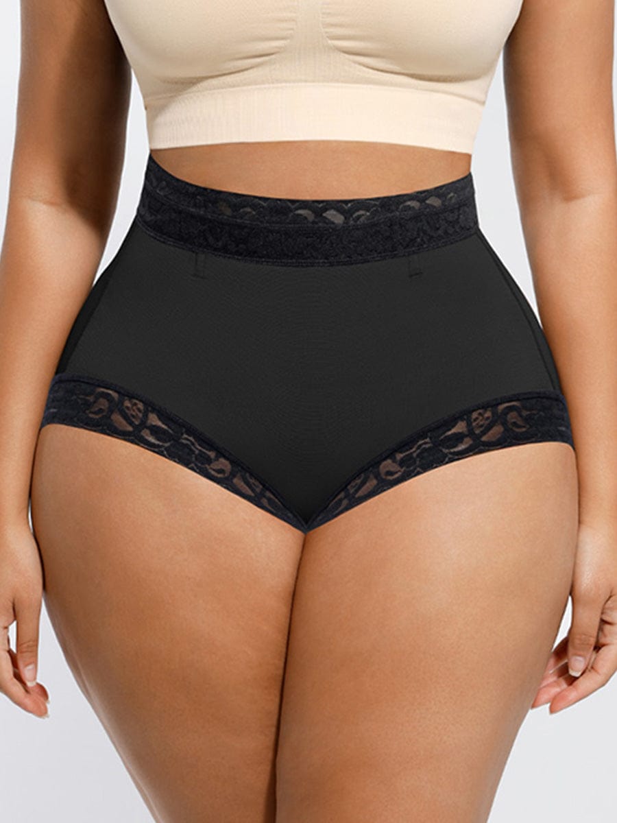 Short gainant à maintien abdominal et finition dentelle
