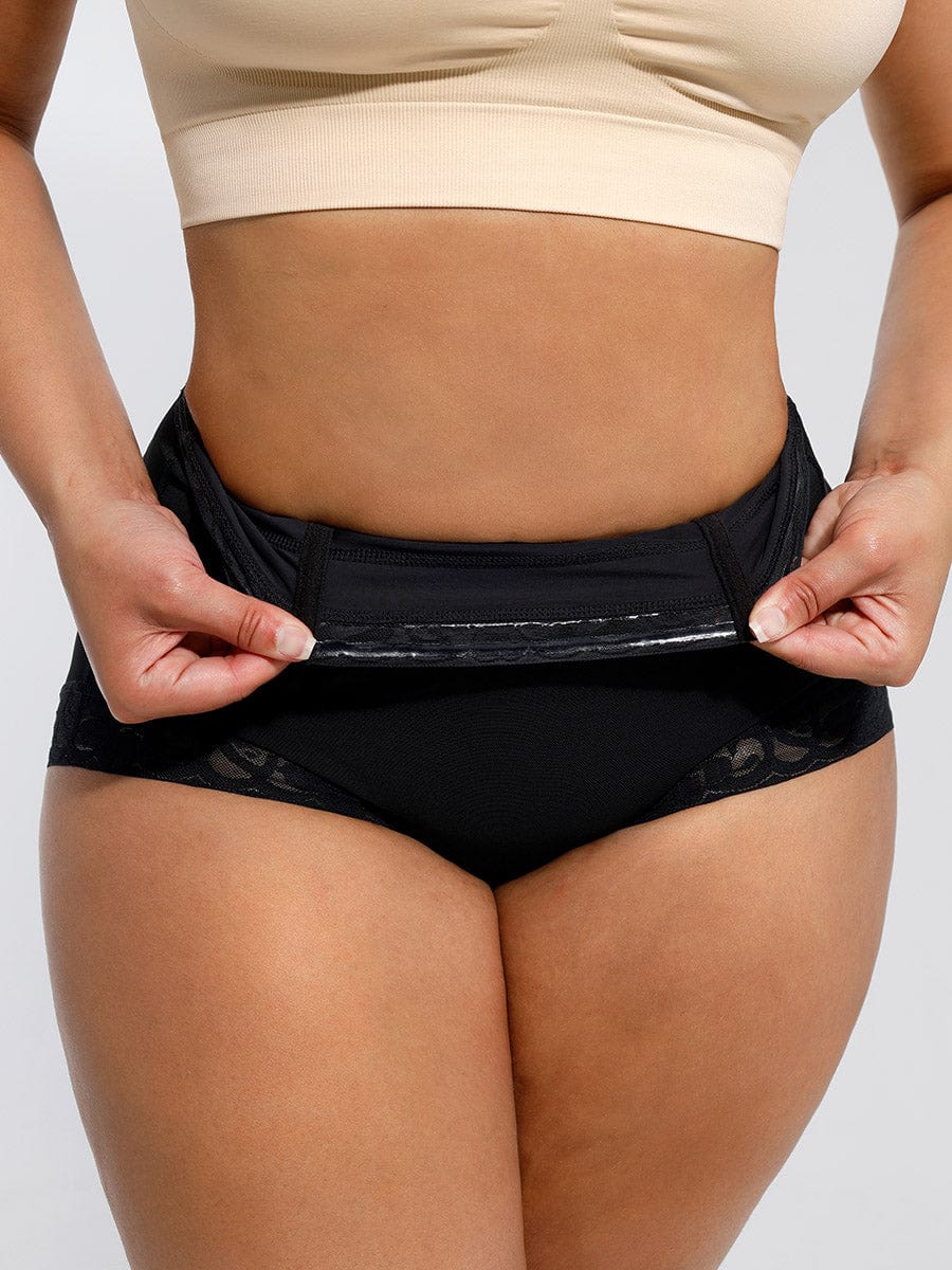 Short gainant à maintien abdominal et finition dentelle