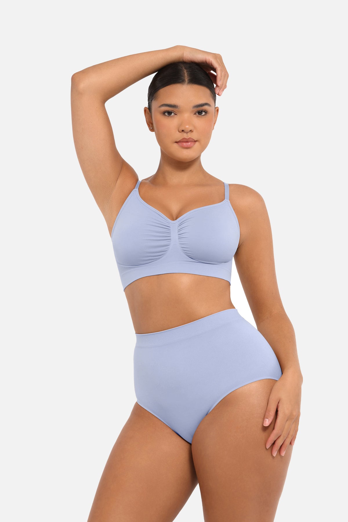 MT240117 — Seamless Mid-Rise Shaping Briefs