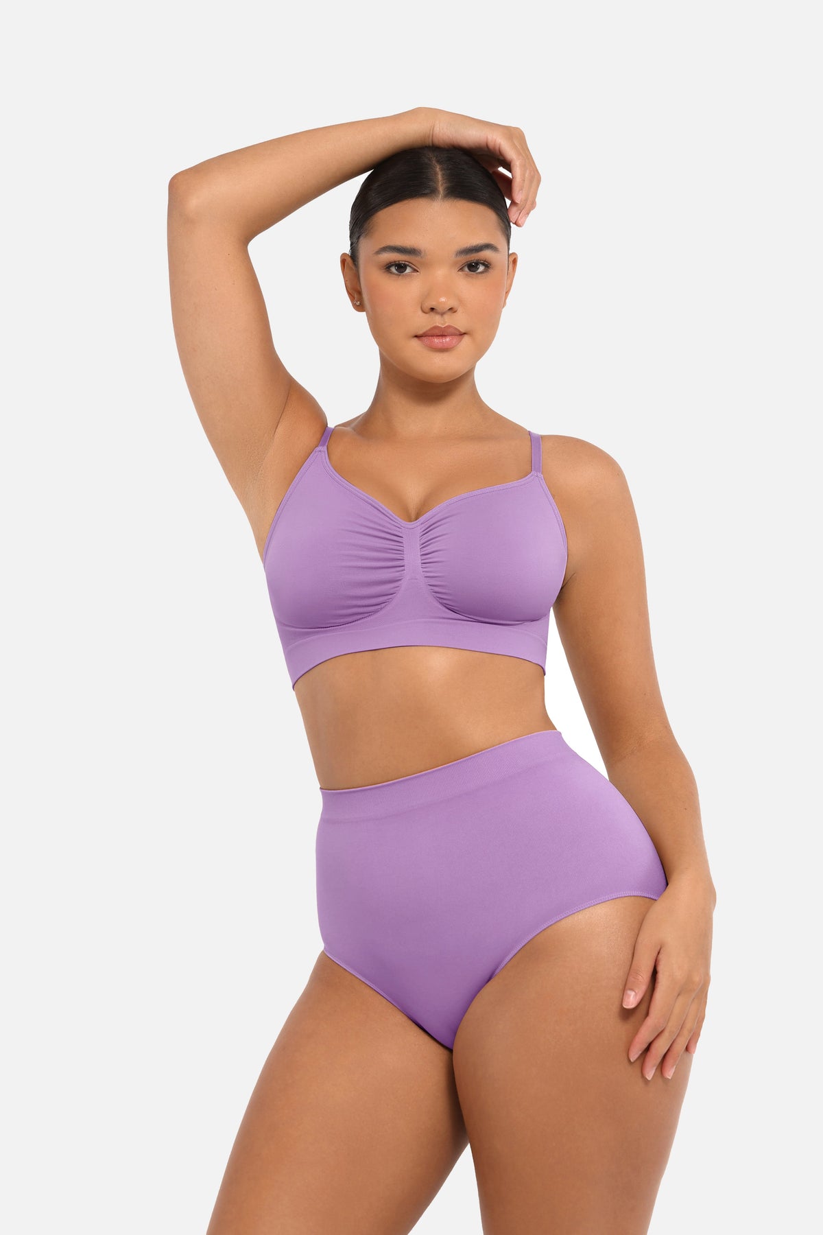 MT240117 — Seamless Mid-Rise Shaping Briefs