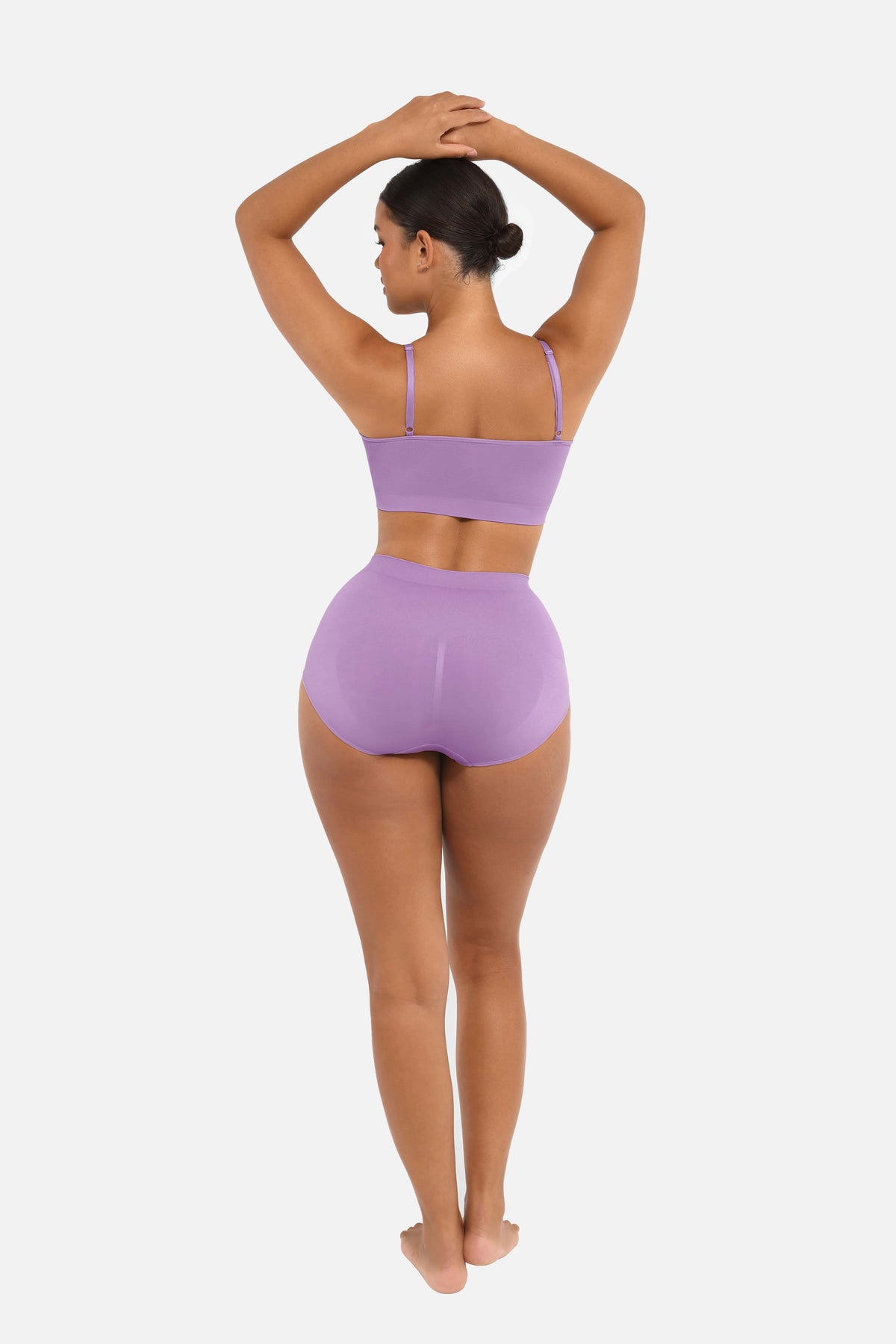 MT240117 — Seamless Mid-Rise Shaping Briefs