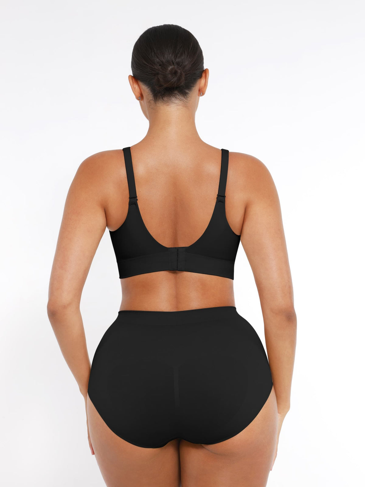 Soutien-gorge gainant sans armatures à bretelles amovibles