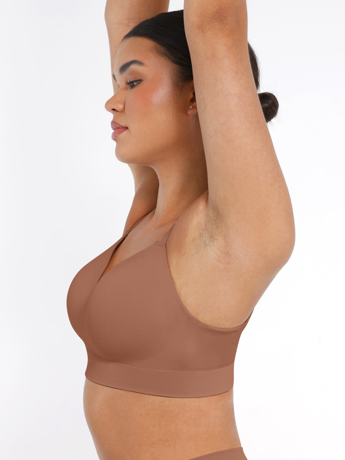 Soutien-gorge gainant sans armatures à bretelles amovibles