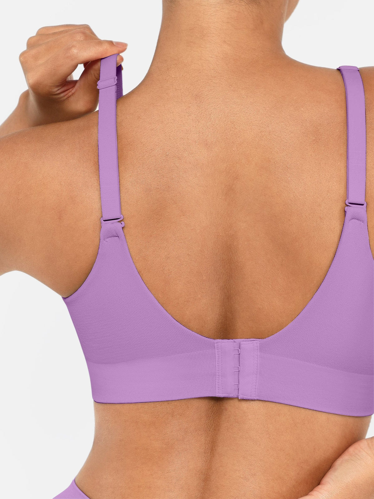 Soutien-gorge gainant sans armatures à bretelles amovibles