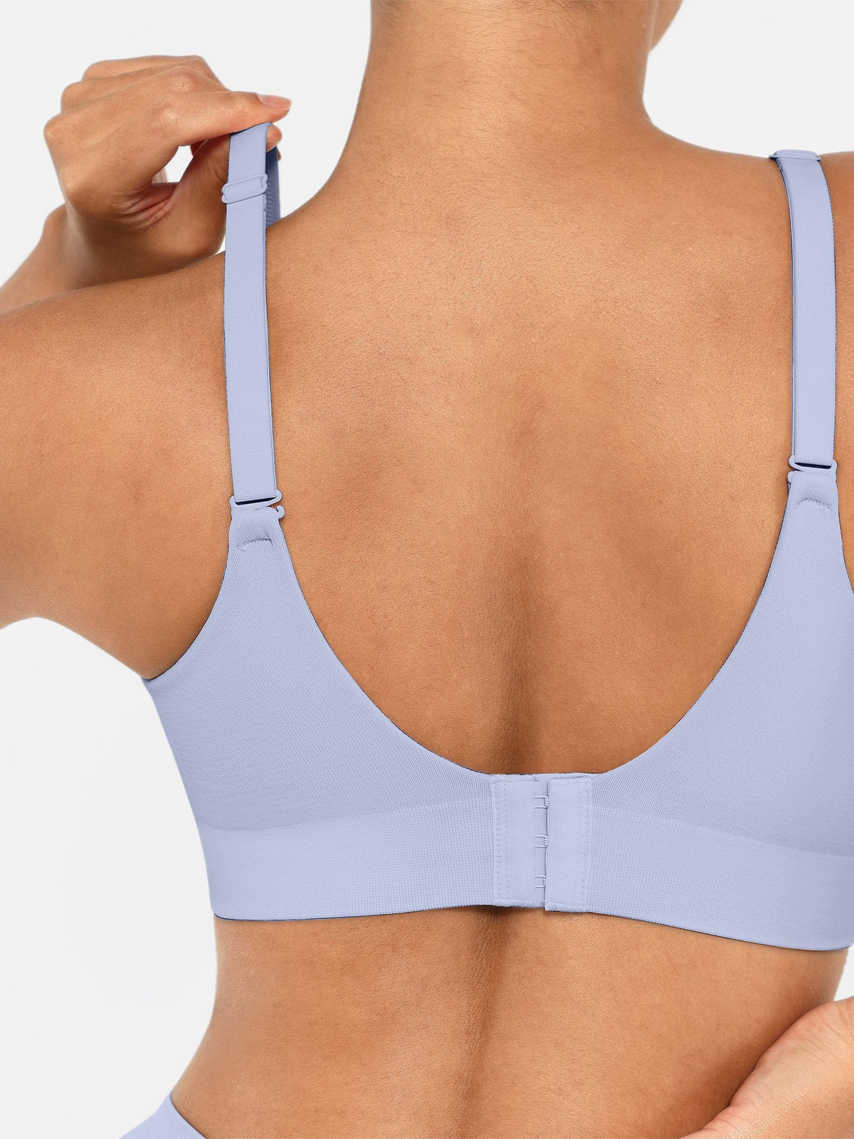Soutien-gorge gainant sans armatures à bretelles amovibles