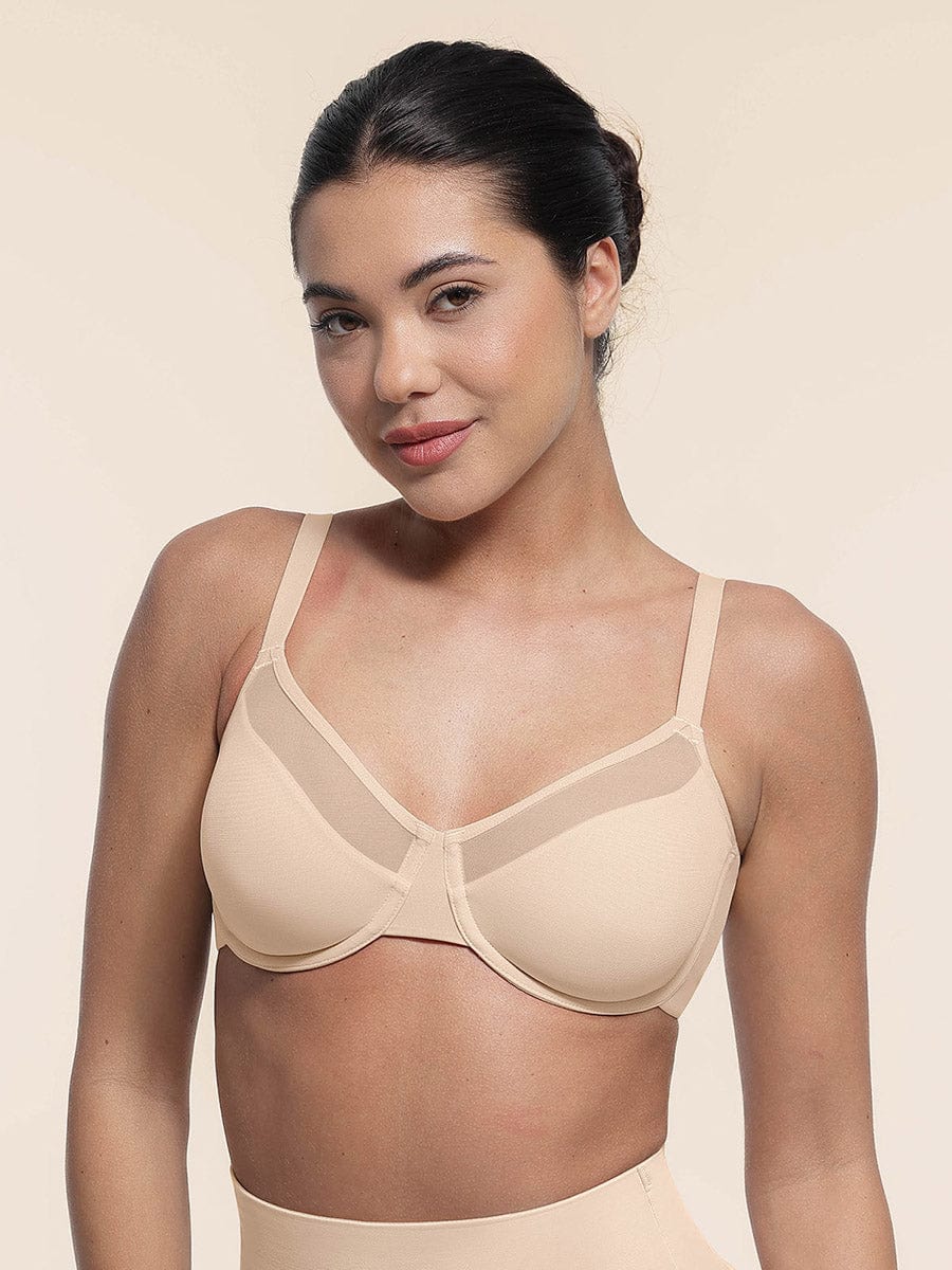 Soutien-gorge couvrant à armatures en maille extensible