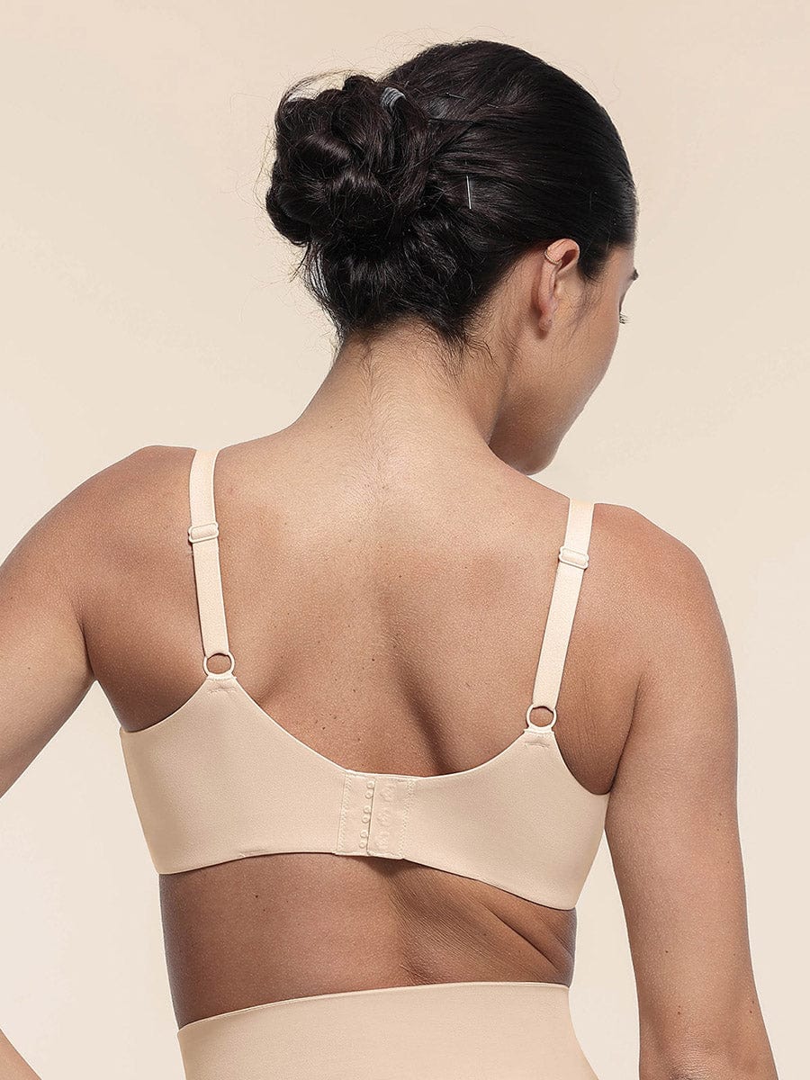 Soutien-gorge couvrant à armatures en maille extensible