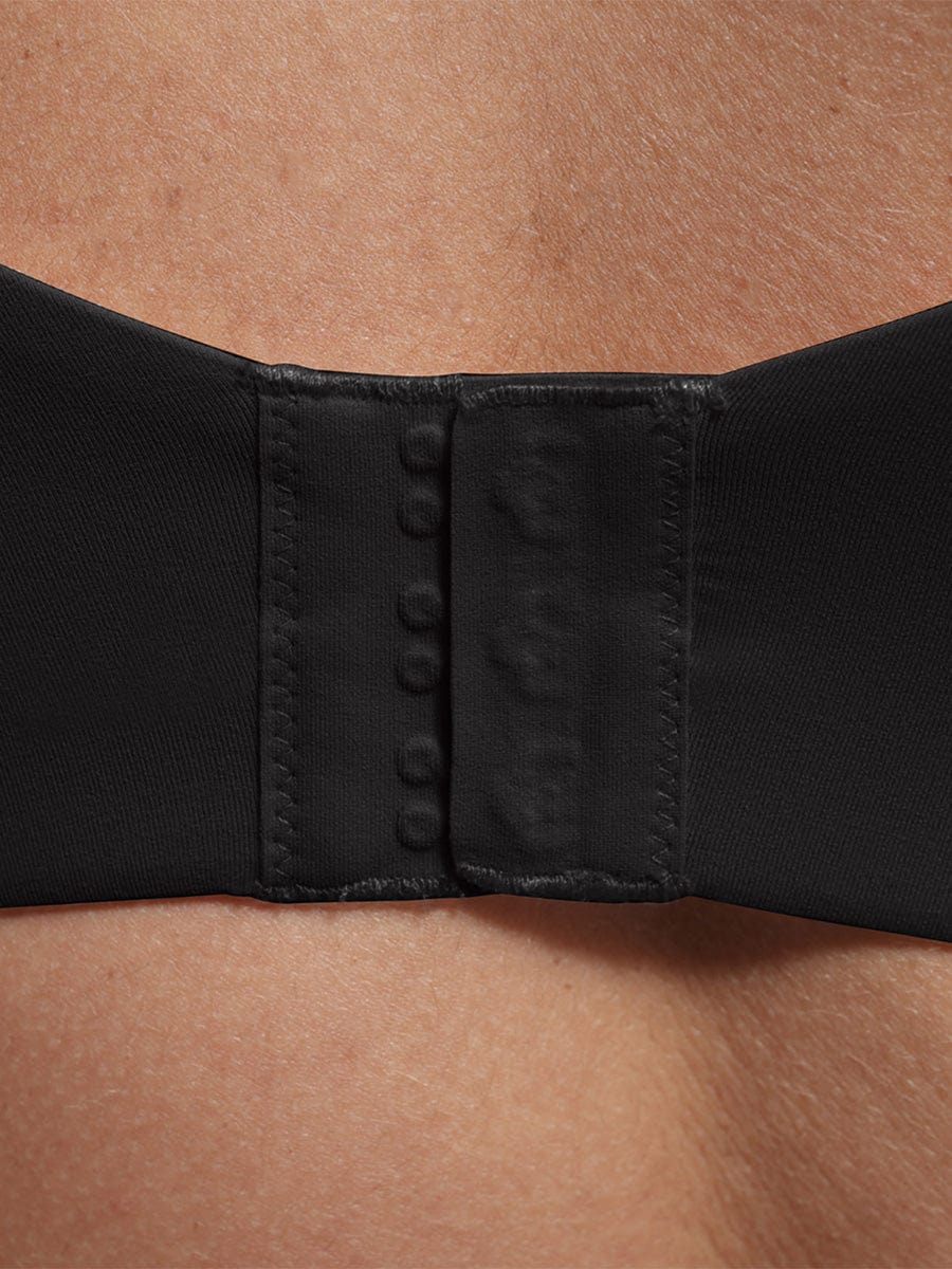 Soutien-gorge couvrant à armatures en maille extensible