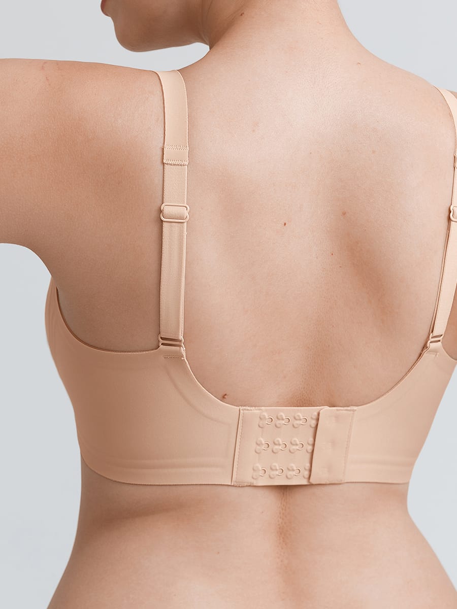 Soutien-gorge sans armatures à découpe centrale et maintien gel